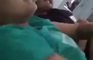 XXX رابطه سکس ودانلود جنسی جنین در توالت با جوجه