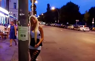 XXX همراه با دو اسباب بازی فیلم سکسی کارتونی رایگان در سوراخ ها