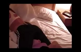 XXX به جای ماساژ ، یک دختر برهنه یک مرد را با انگشتهای مانیکور شده انگشت دانلود رایگان فیلم سکسی عربی می زند