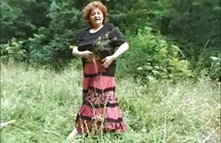 XXX دختری با موهای تیره و با الاغ زیبا به خودش داد که فیلم سوپر خارجی رایگان دوربین را لعنتی کند